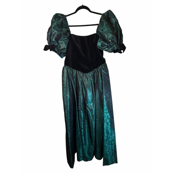 Vintage Laura Ashley Green Velvet and Taffeta Dress - Size 14 - Picture 4 of 16